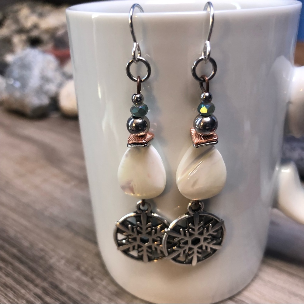 Silver Snowflake Shell Earrings - Picture 3 of 5